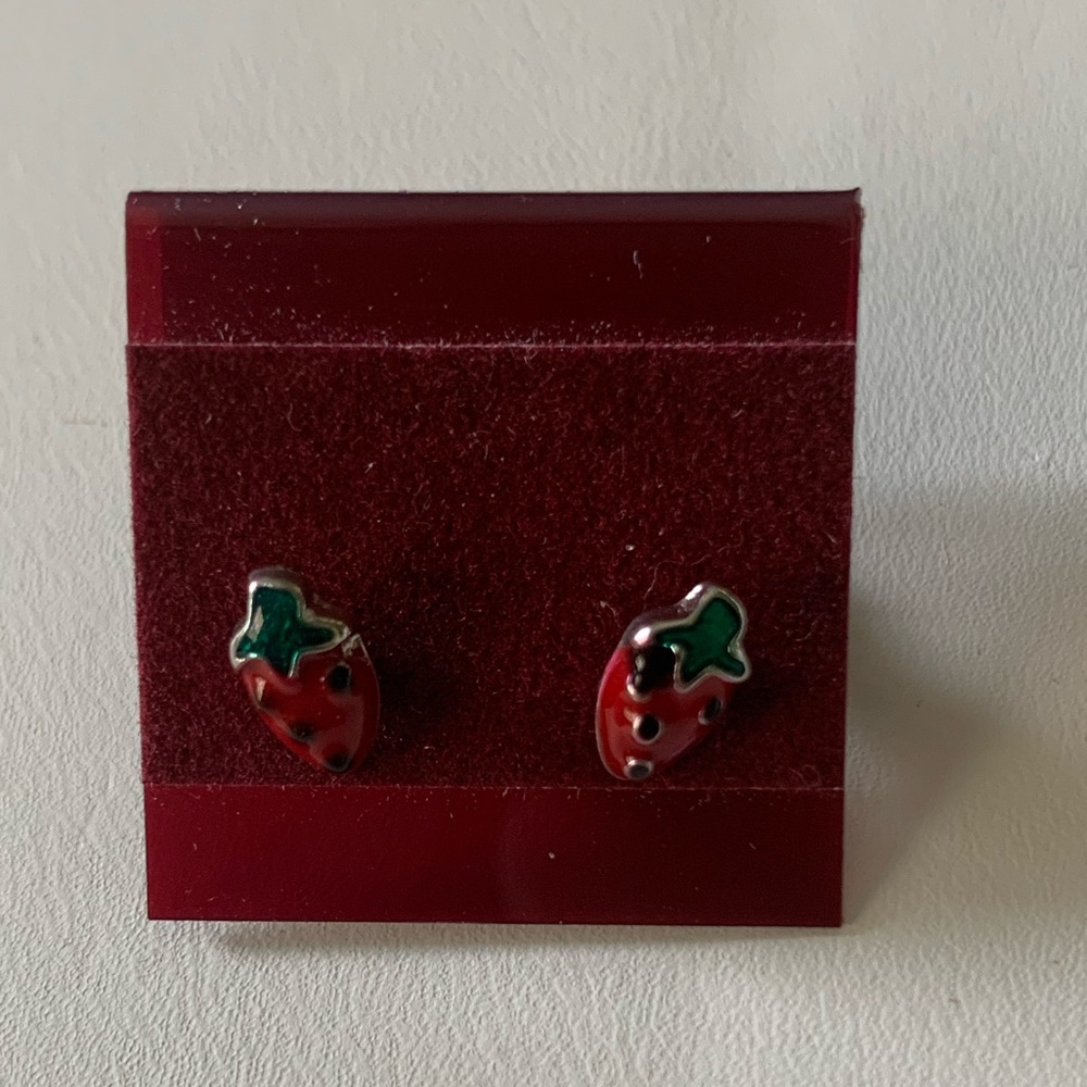 Stud earrings strawberries - Picture 4 of 7